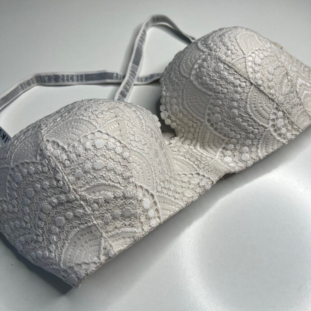 Victoria Secret Women's White Lace Padded Bra 36 DD Adjustable Cross-Over Straps